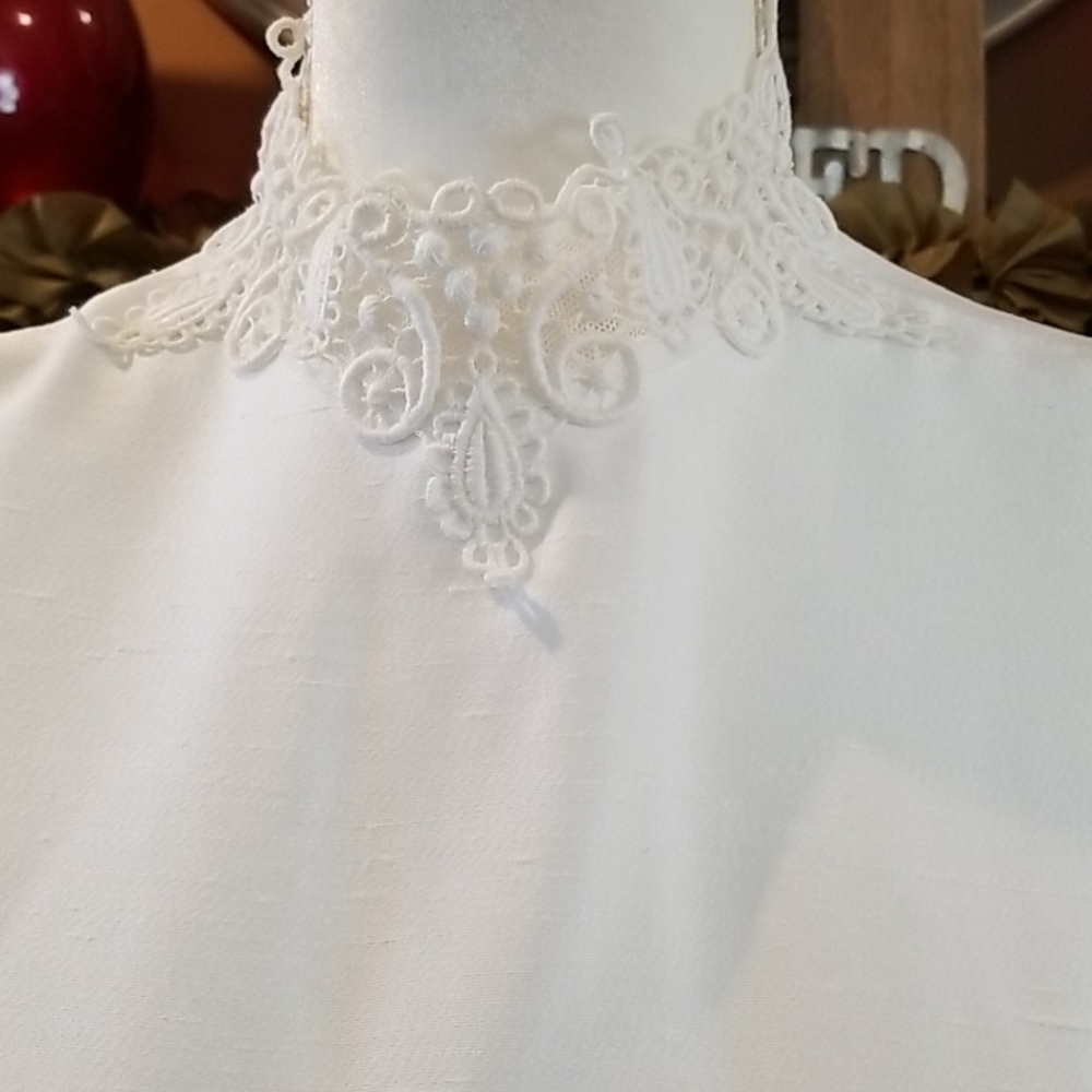 Vintage Shantung Wedding Dress w/ Bustle, size S - Picture 7 of 16